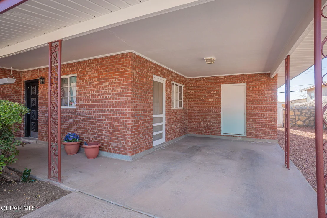 Photo of 6049 ISABELLA Drive