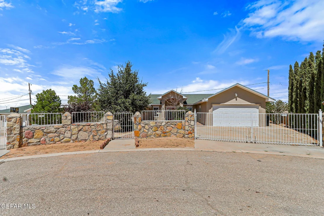 Photo of 4019 VANDERVEER Drive