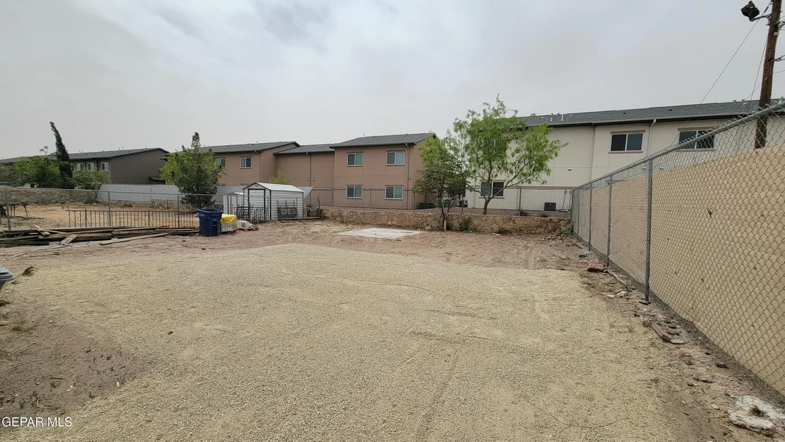 Photo of 231 FRANCIS Street