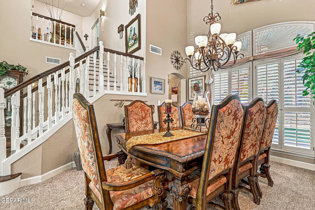 Photo of 1158 PINE RIDGE Way