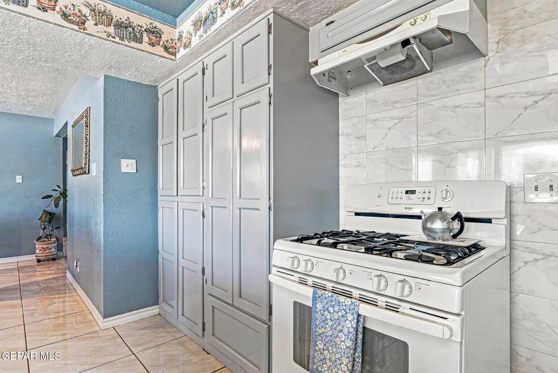 Photo of 125 LA NELL Drive