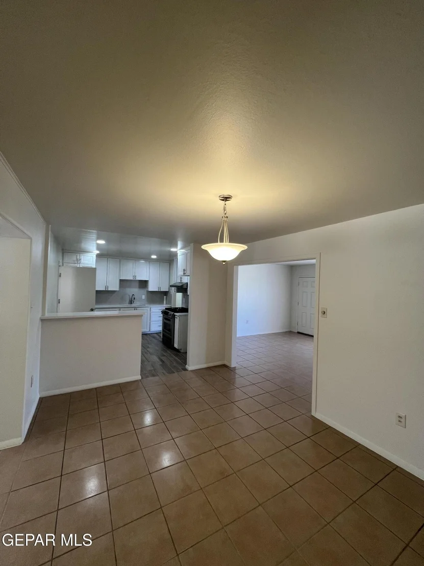 Photo of 6044 CABRILLO Drive