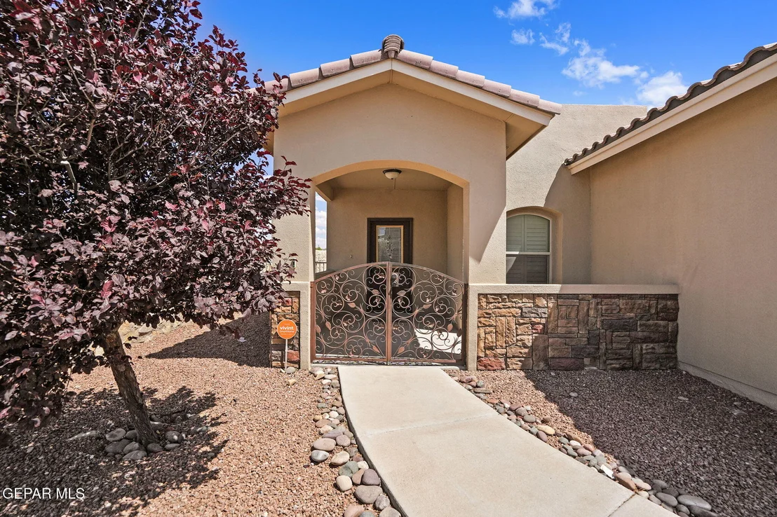 Photo of 3848 LOMA BRISA Drive