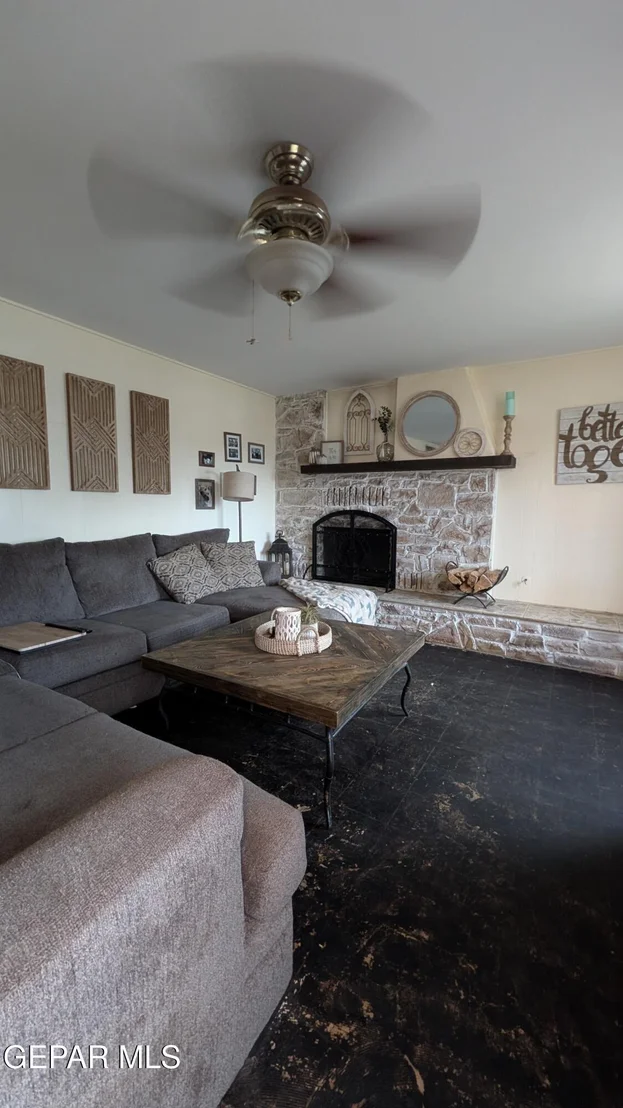 Photo of 352 CRESTMONT Drive