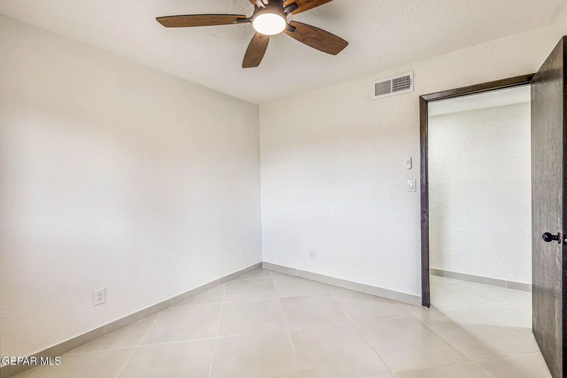 Photo of 712 CARABINAS Way