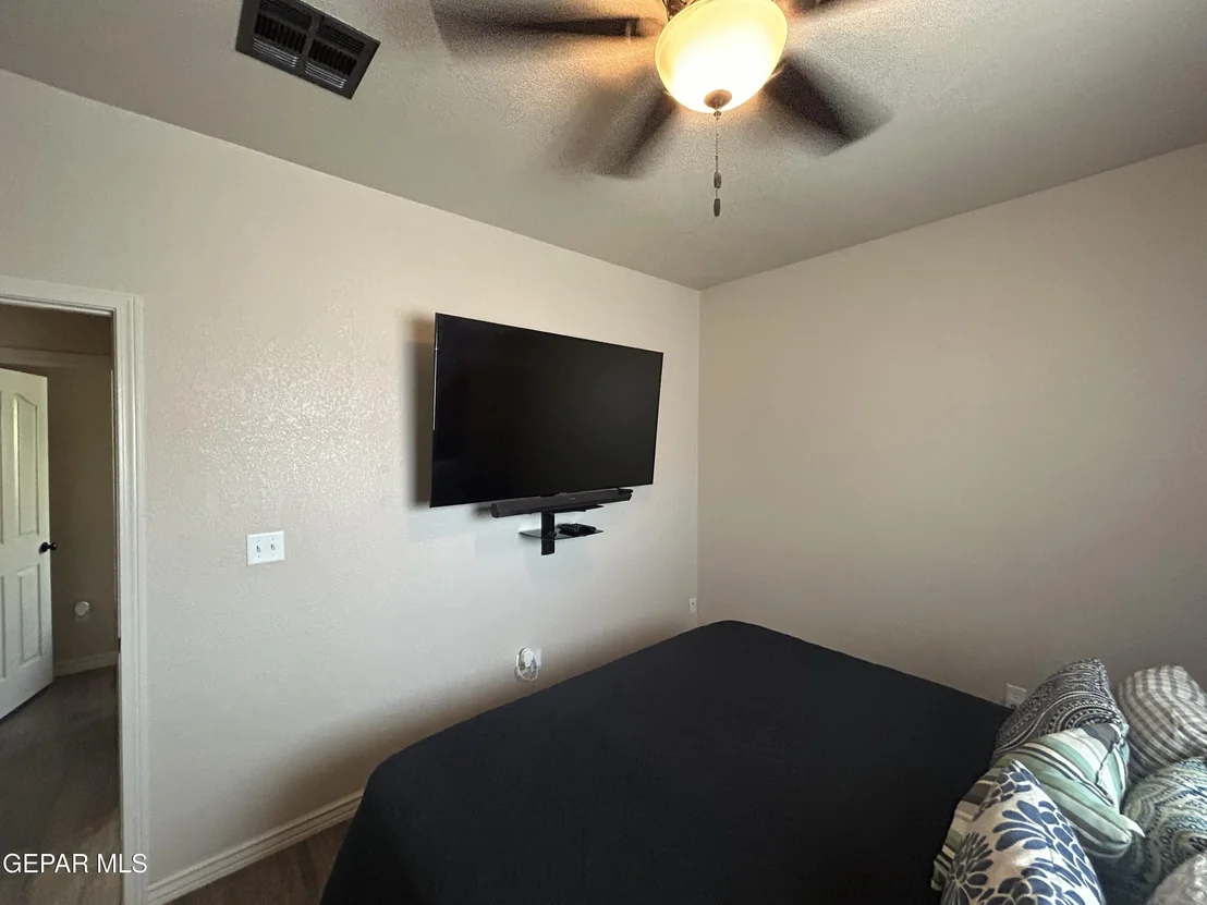 Photo of 637 TORRES ALTOS Street