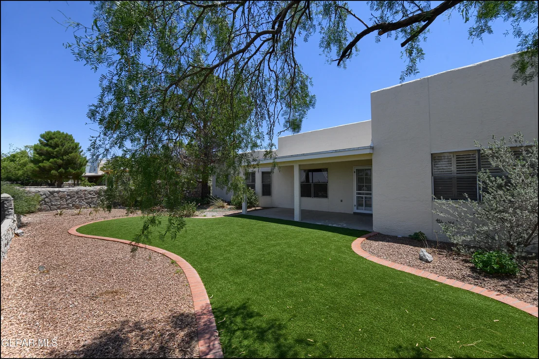 Photo of 829 DULCE TIERRA Drive