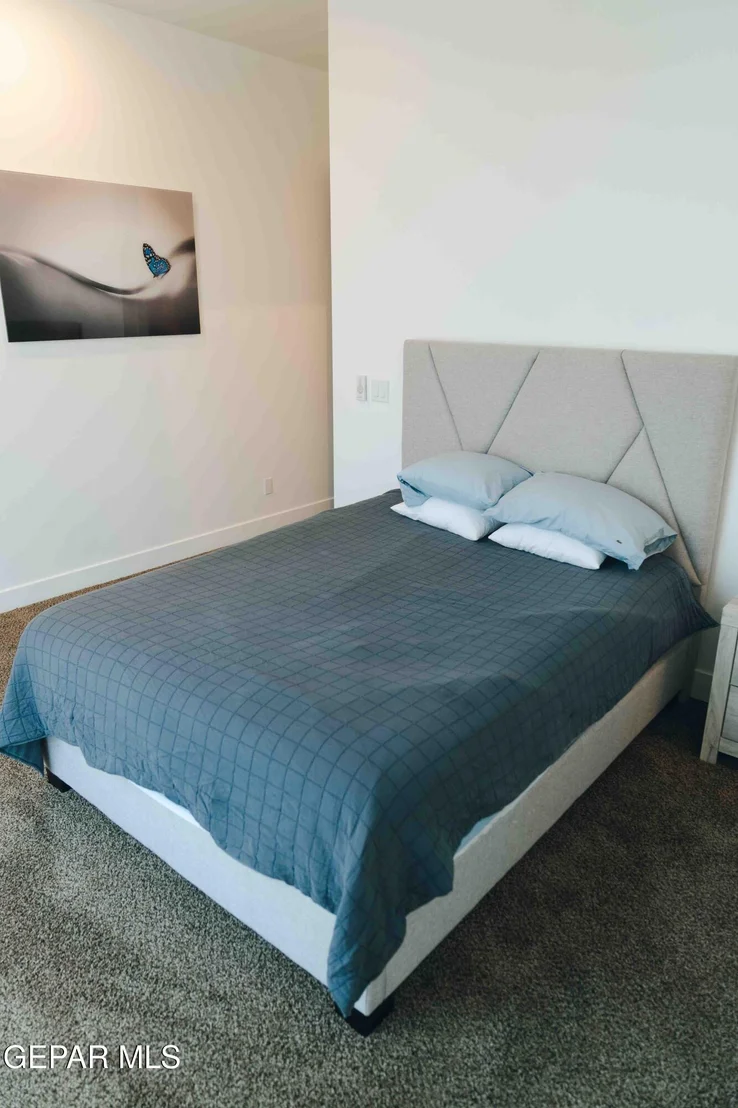 Photo of 653 BIR Circle