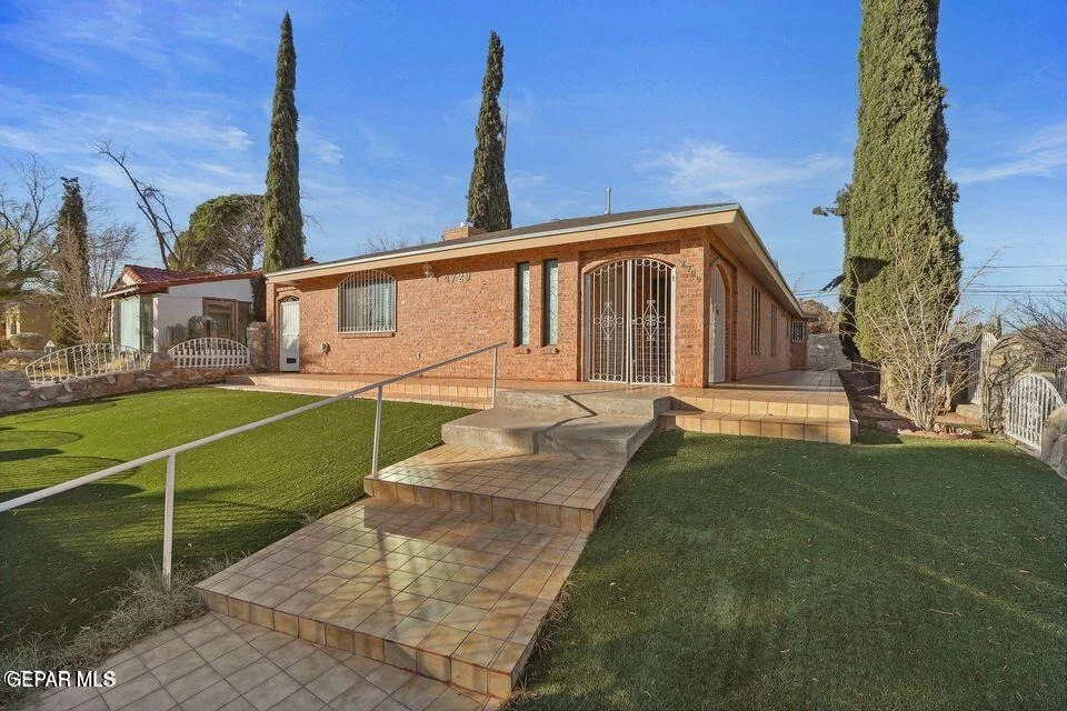 Photo of 4729 TROWBRIDGE Drive