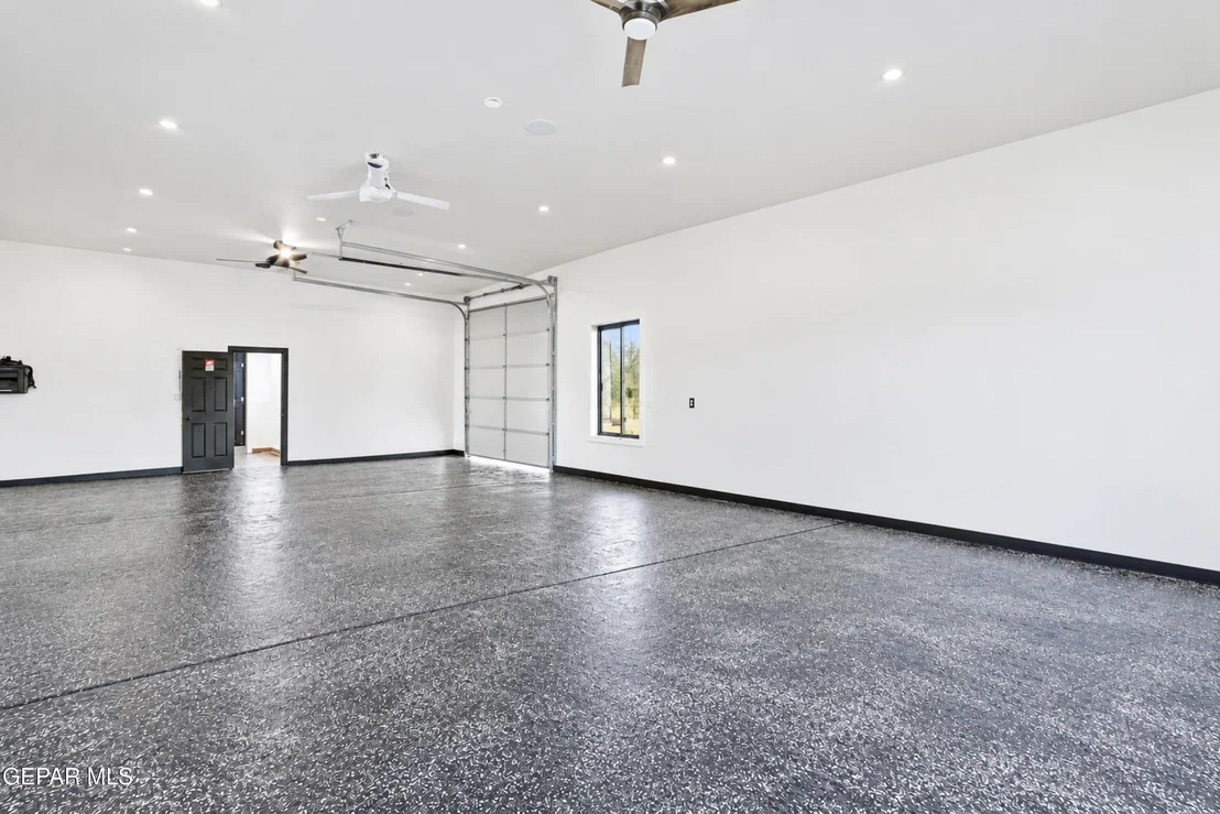 Photo of 817 Jones Point Place