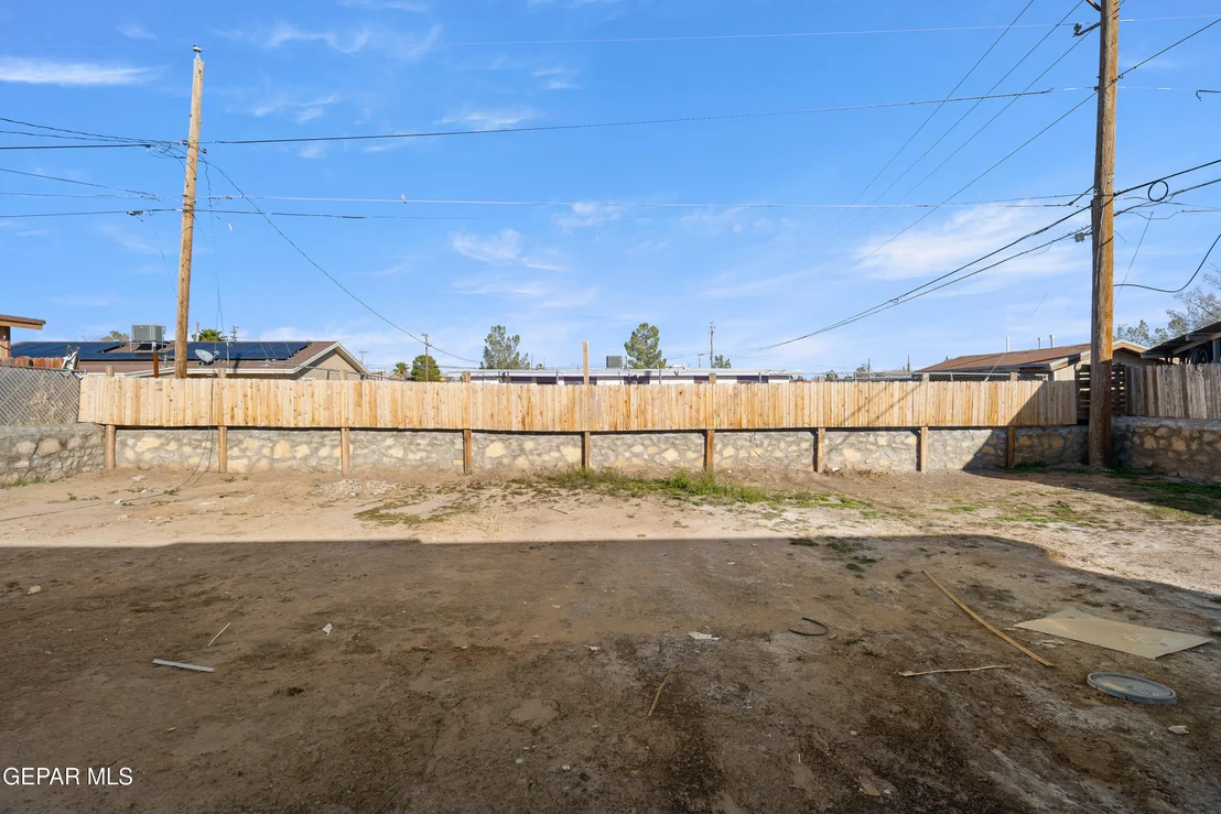 Photo of 220 MARAVILLA Drive