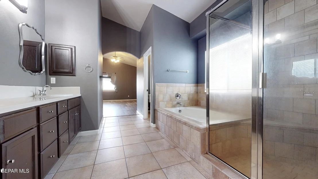 Photo of 820 La Florida Drive