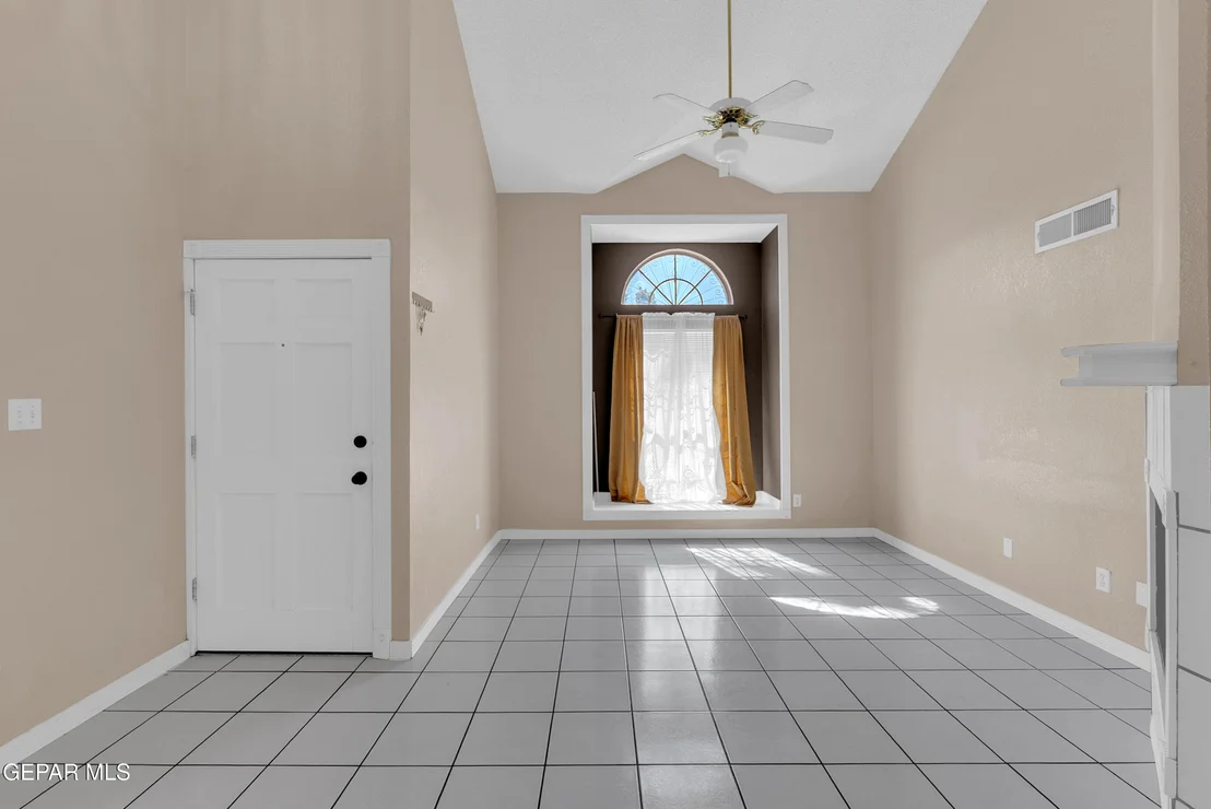 Photo of 12085 Autumn Gate Drive