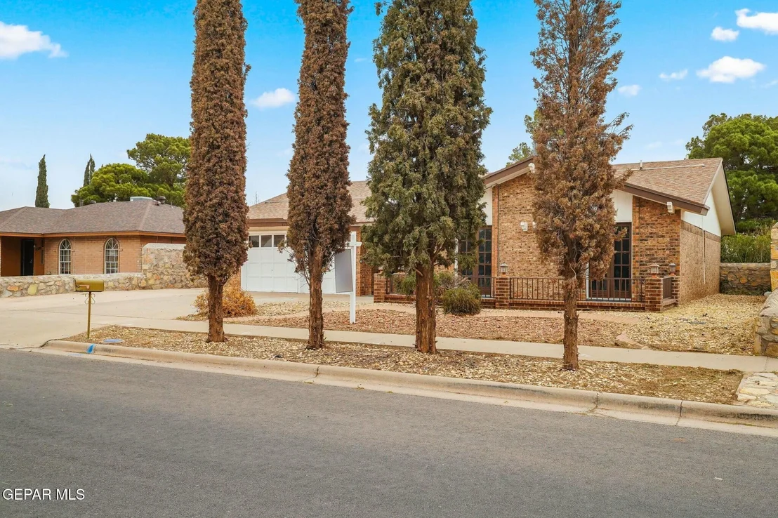 Photo of 11316 Ivanhoe Drive