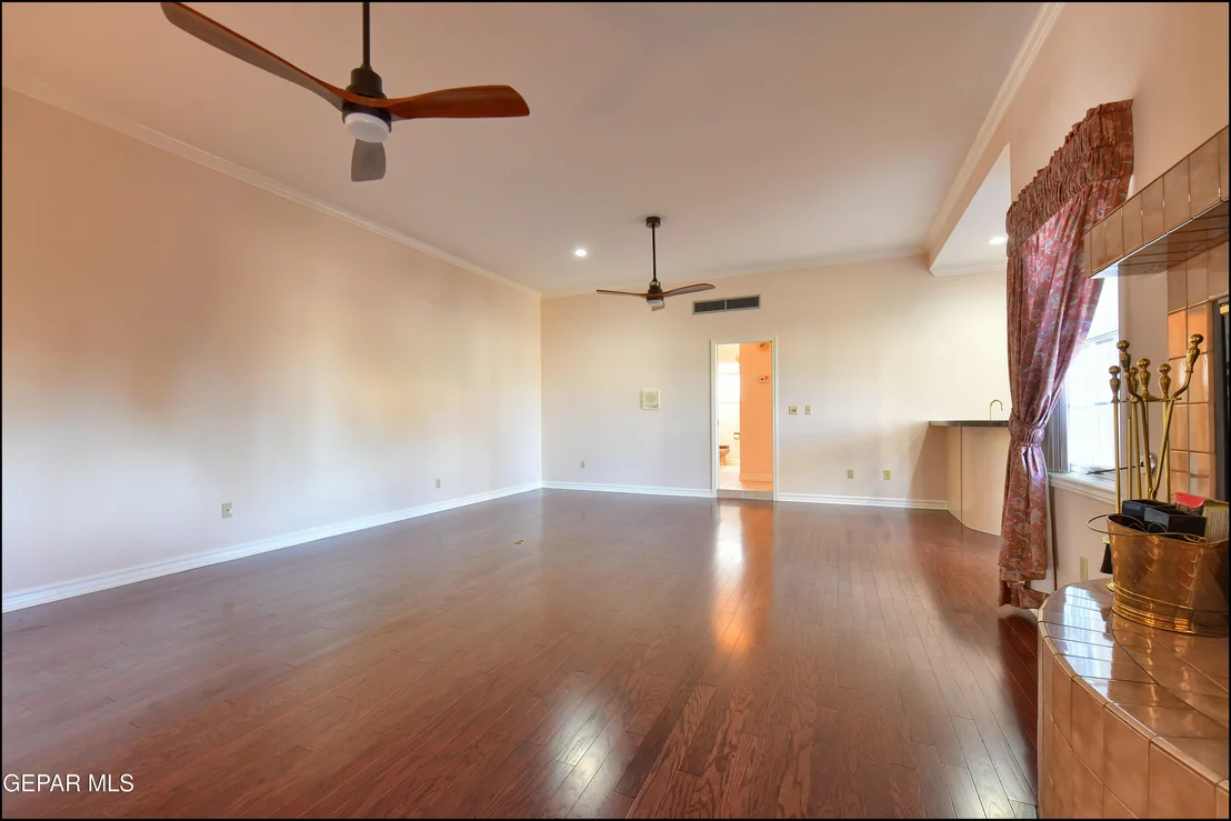 Photo of 1605 BILLY CASPER Drive