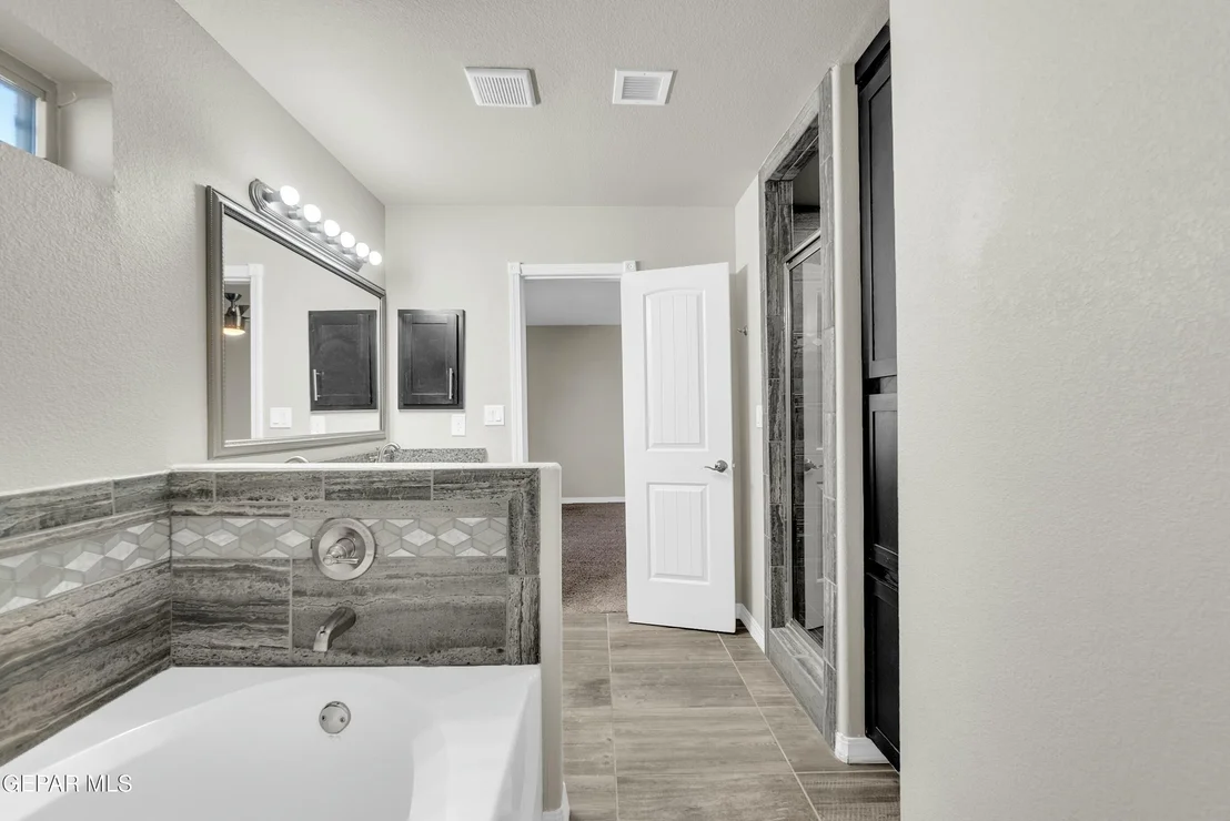 Photo of 3600 Essence Street