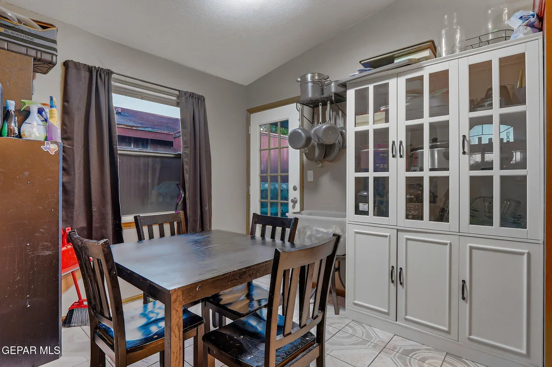 Photo of 11908 KINGS CREST Drive