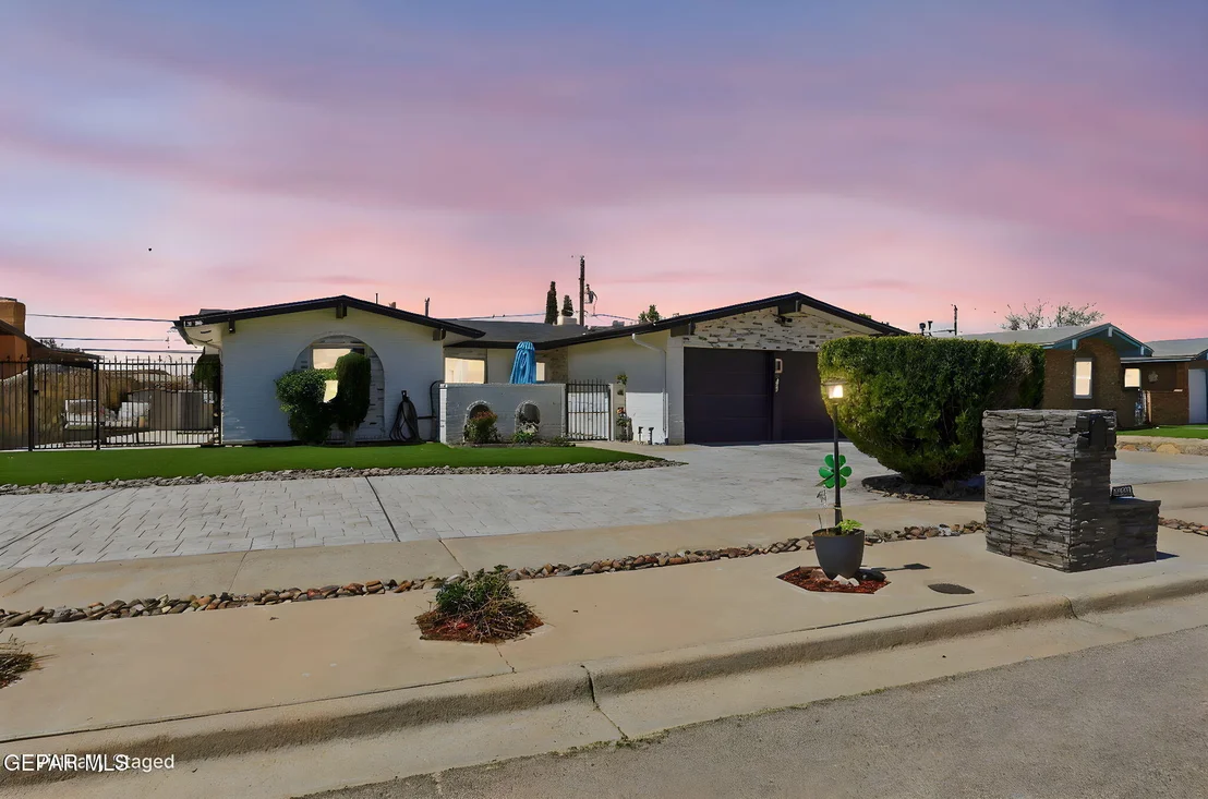 Photo of 309 RIO VERDE Drive