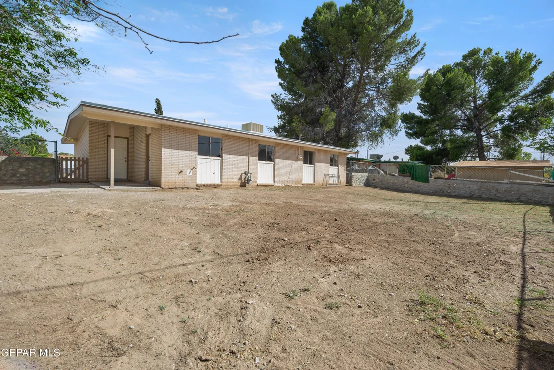 Photo of 305 CORVENA Way