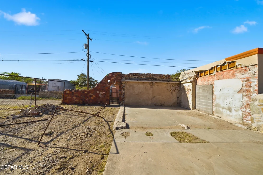Photo of 3812 TROWBRIDGE Drive