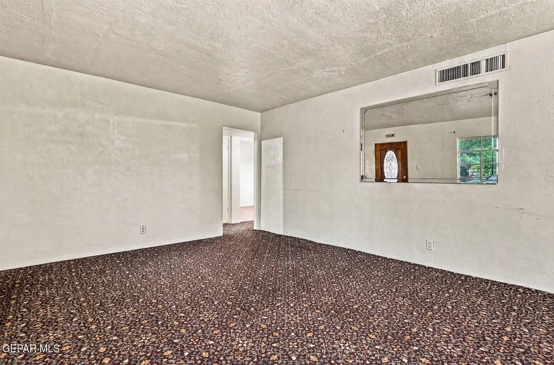 Photo of 637 Alicia Drive