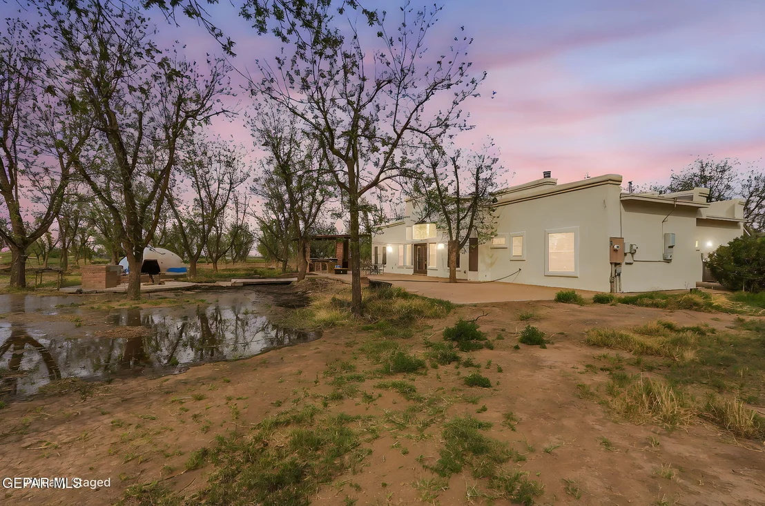 Photo of 617 WALLACE Road