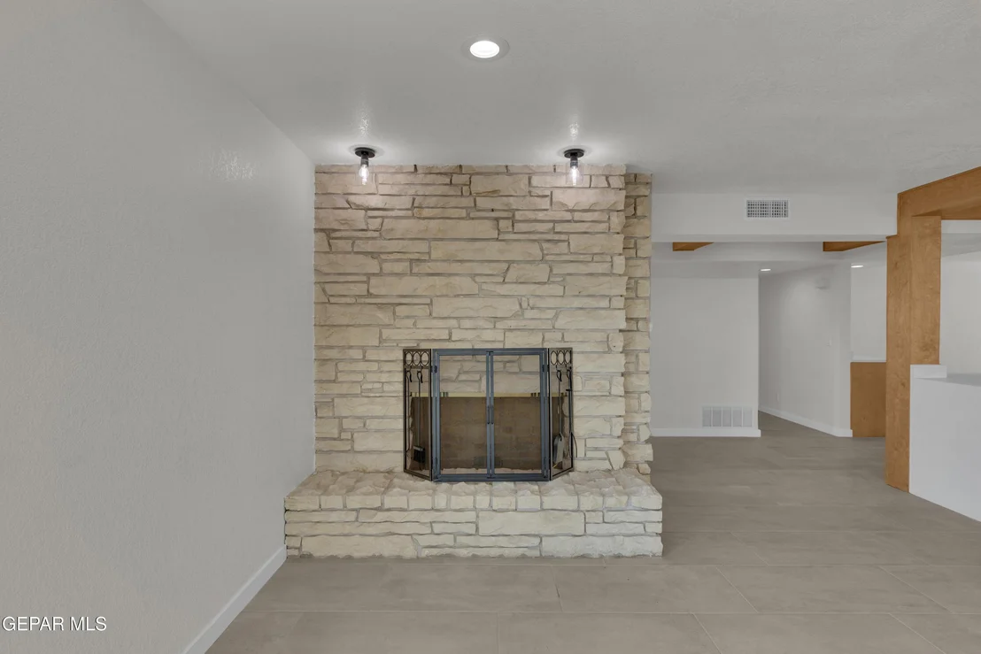 Photo of 4004 Flamingo Drive