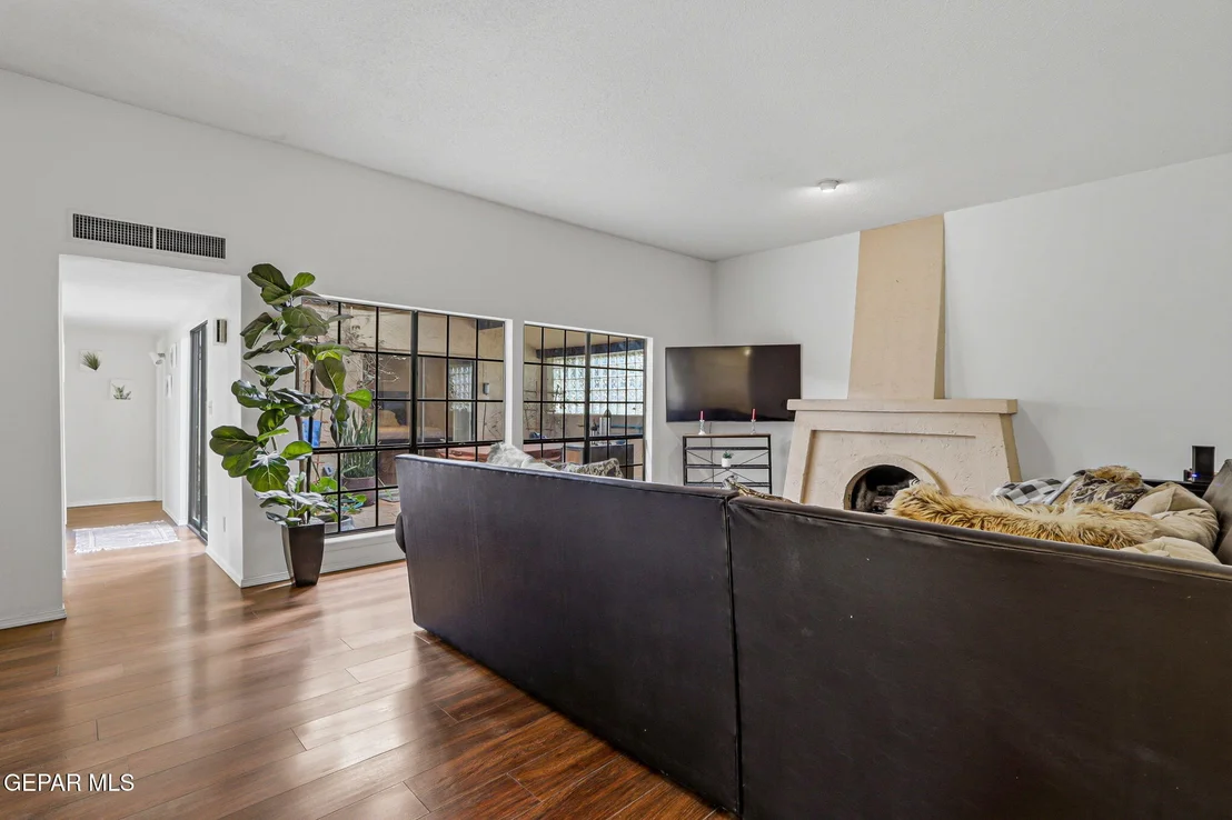 Photo of 368 LA MIRADA Circle