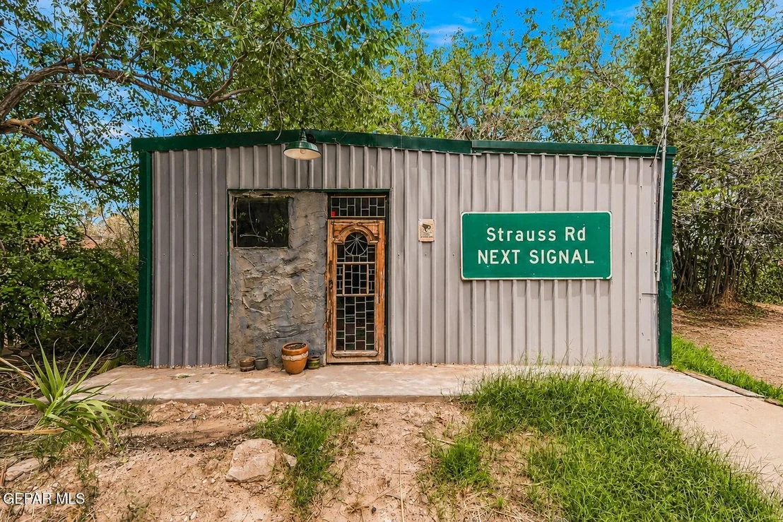 Photo of 4015 EMORY Road