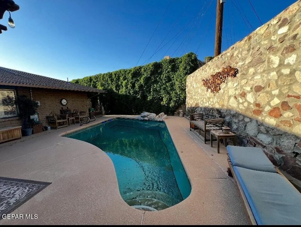 Photo of 4332 DONNYBROOK Place