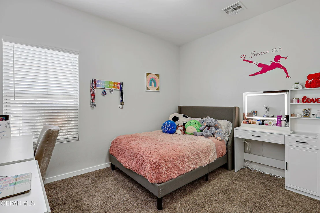 Photo of 424 STETSON Drive