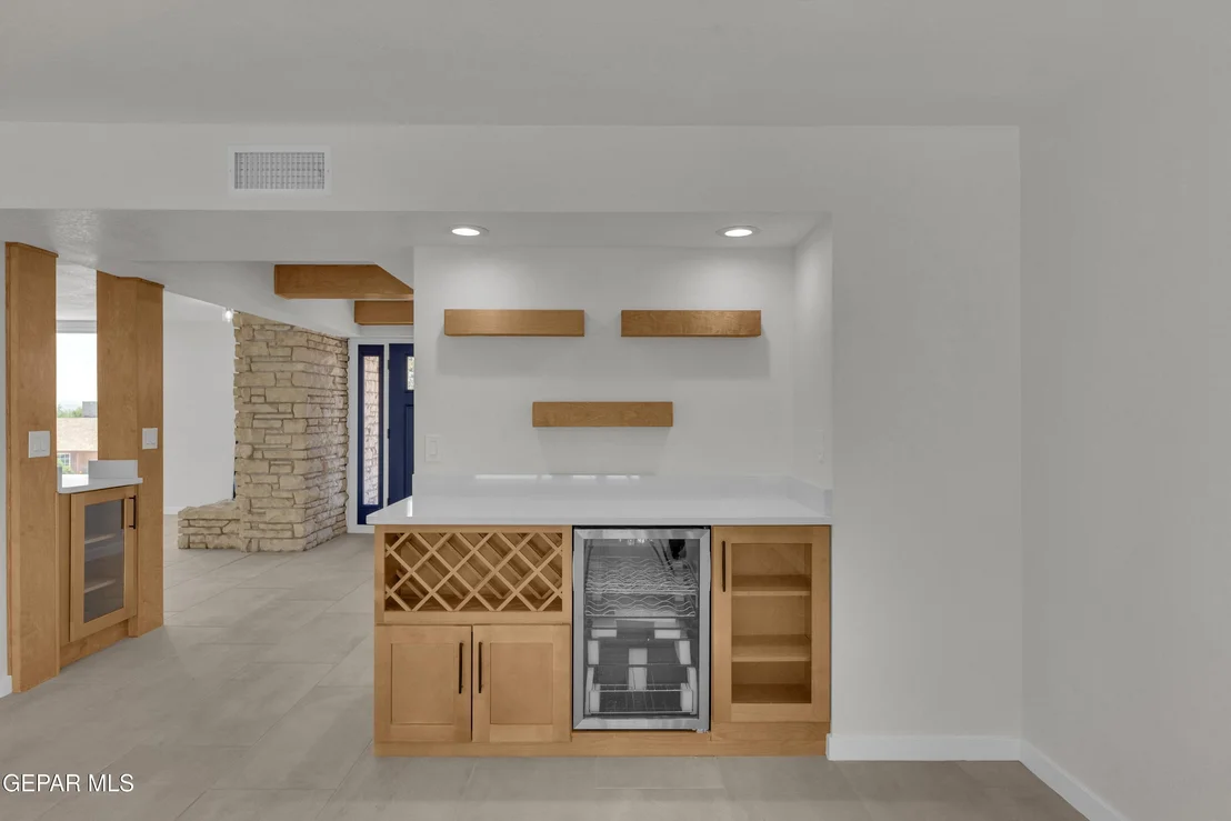 Photo of 4004 Flamingo Drive