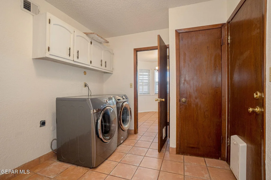Photo of 4128 LA BRIGADA Lane