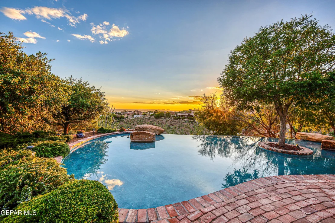 Photo of 6309 VIA SERENA Drive