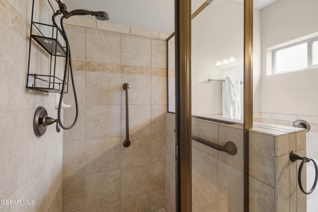 Photo of 7560 Wolf Creek Drive