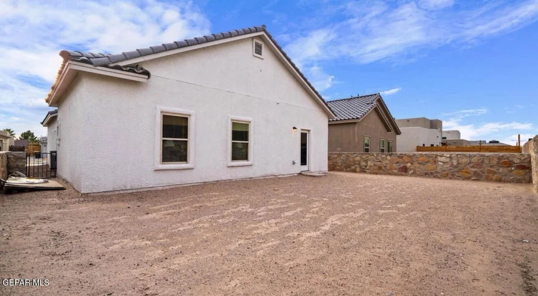 Photo of 528 CEDARWOOD Drive
