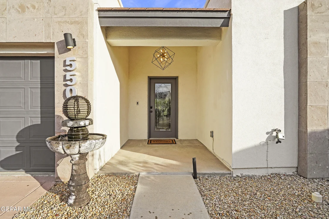 Photo of 5500 VALLEY OAK Drive