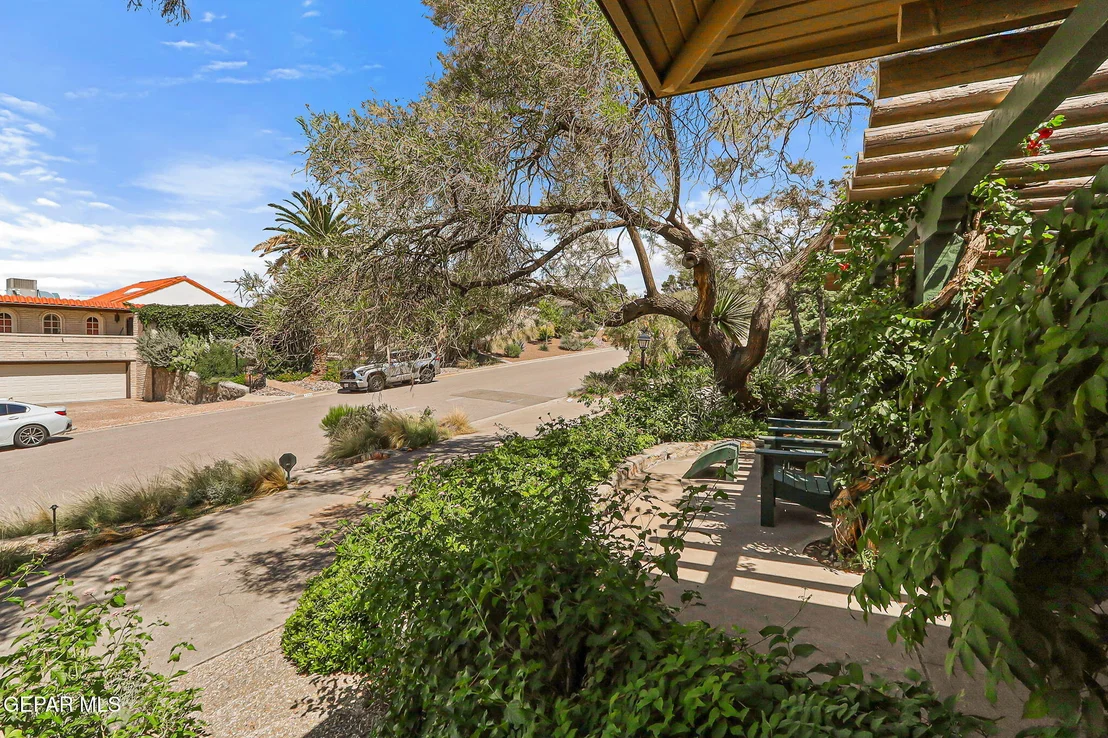 Photo of 4332 DONNYBROOK Place