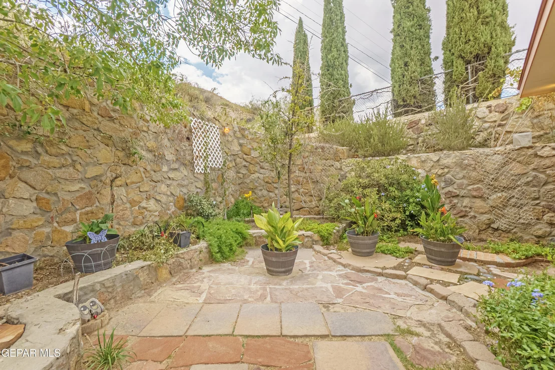 Photo of 8711 GALENA Drive
