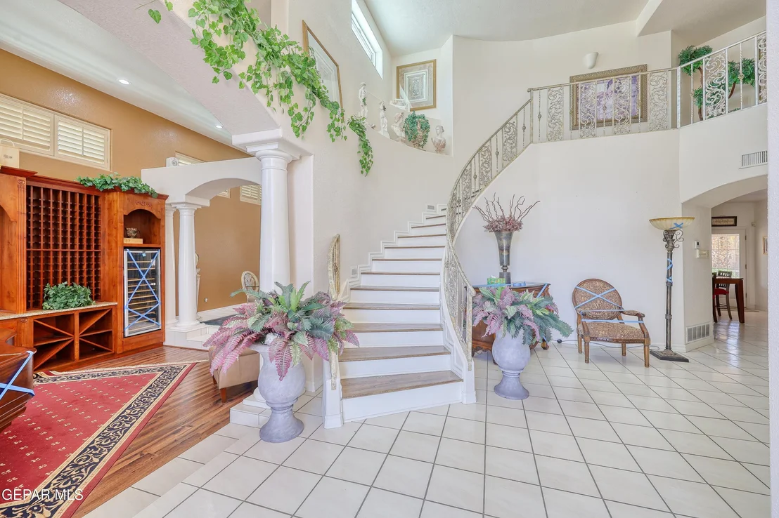 Photo of 1361 GATE Place
