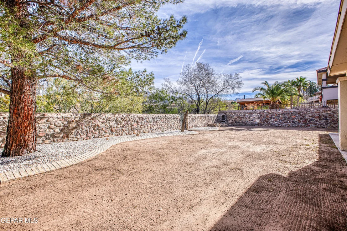 Photo of 6565 Eagle Ridge Drive