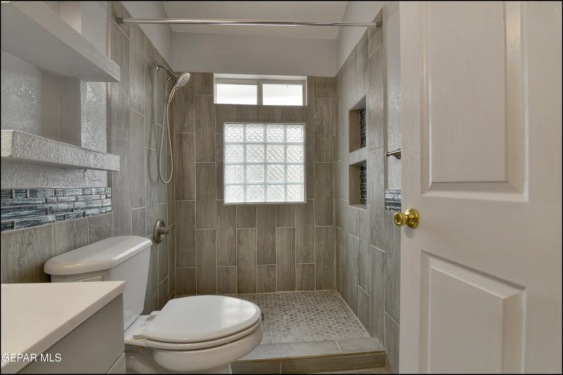 Photo of 1348 Black Ridge Drive