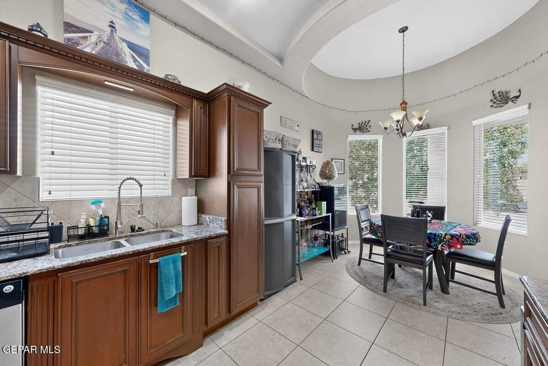 Photo of 14228 FABLED POINT Avenue