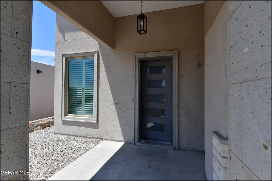 Photo of 205 ANGLESY Place