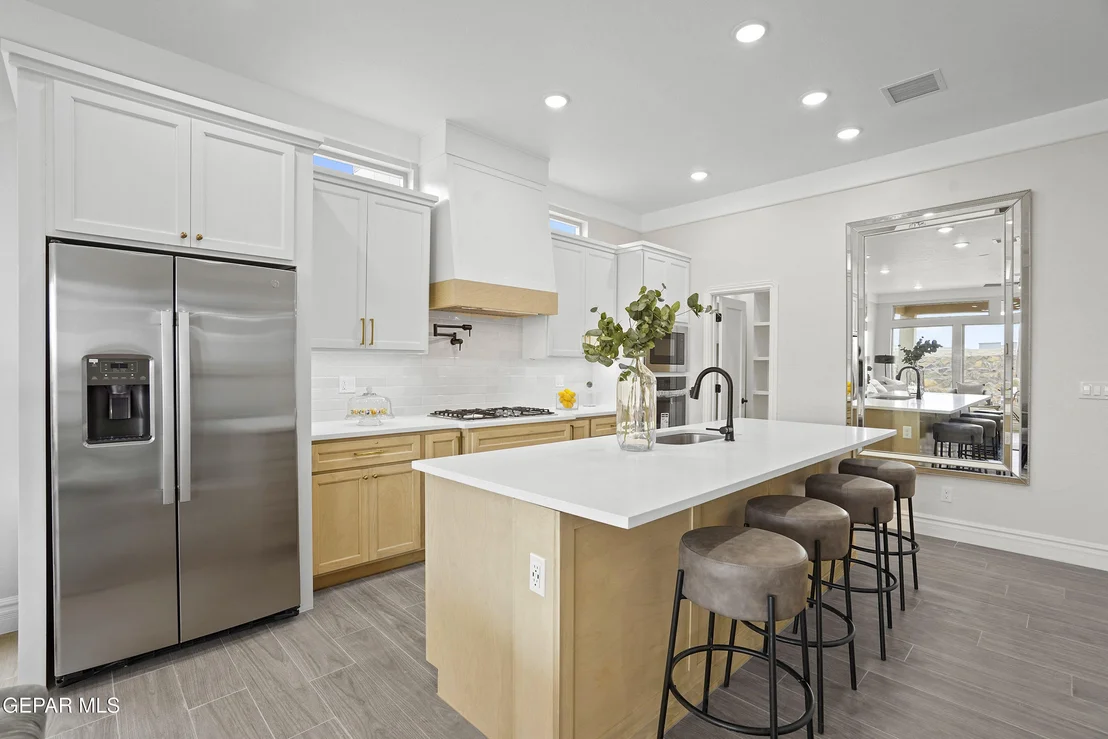 Photo of 15004 Composition Avenue