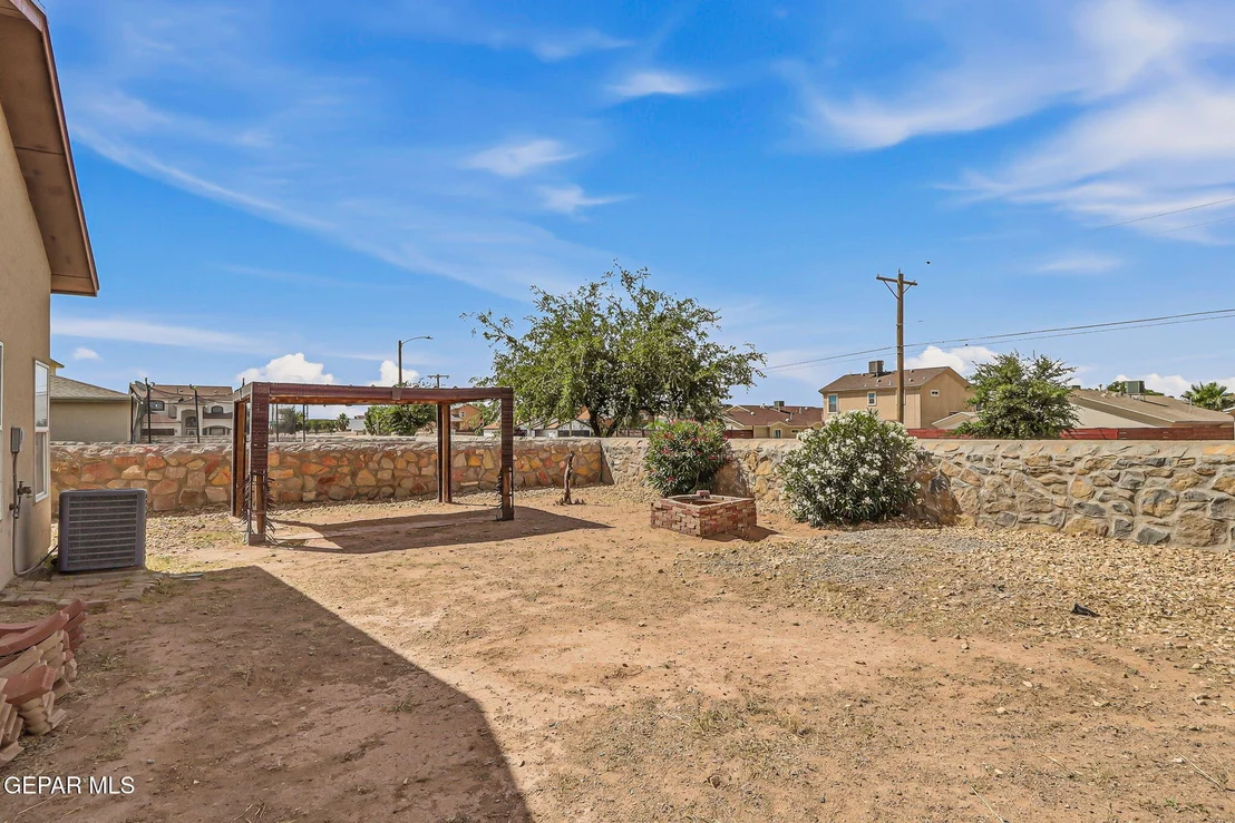Photo of 7152 MESQUITE TREE Lane