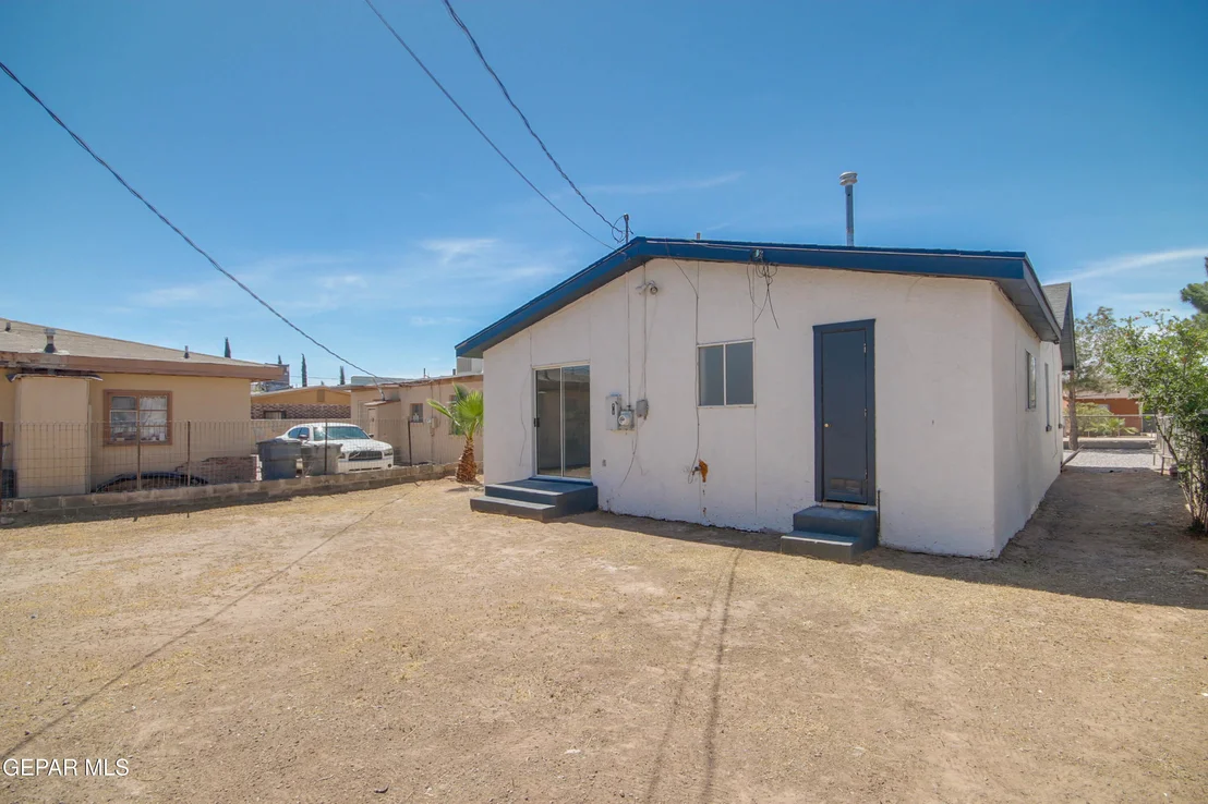 Photo of 8165 JOSEPHINE Circle