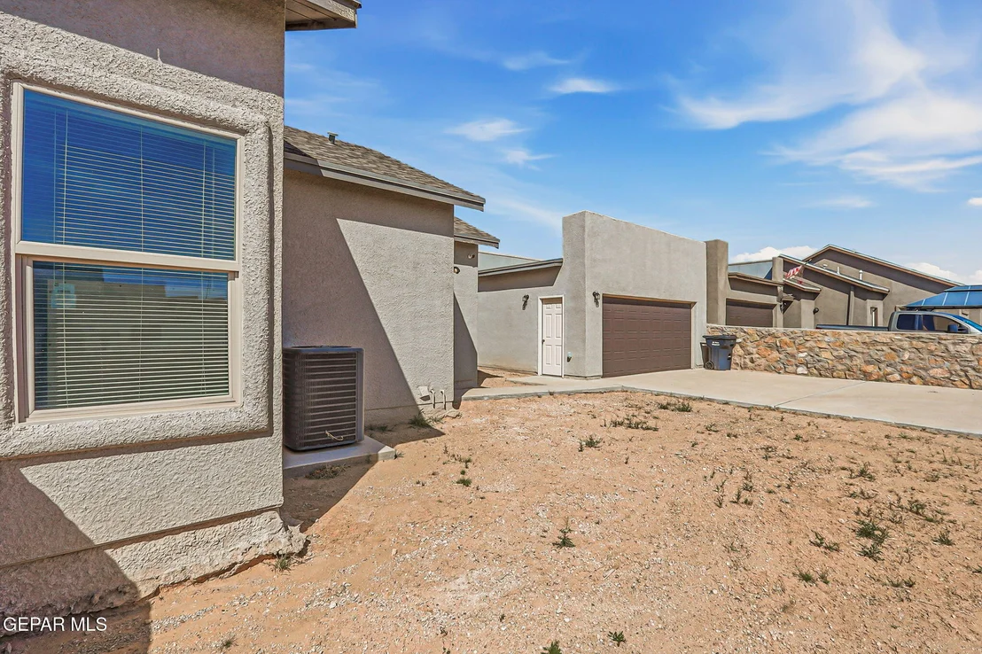 Photo of 14329 Nick Drahos Lane
