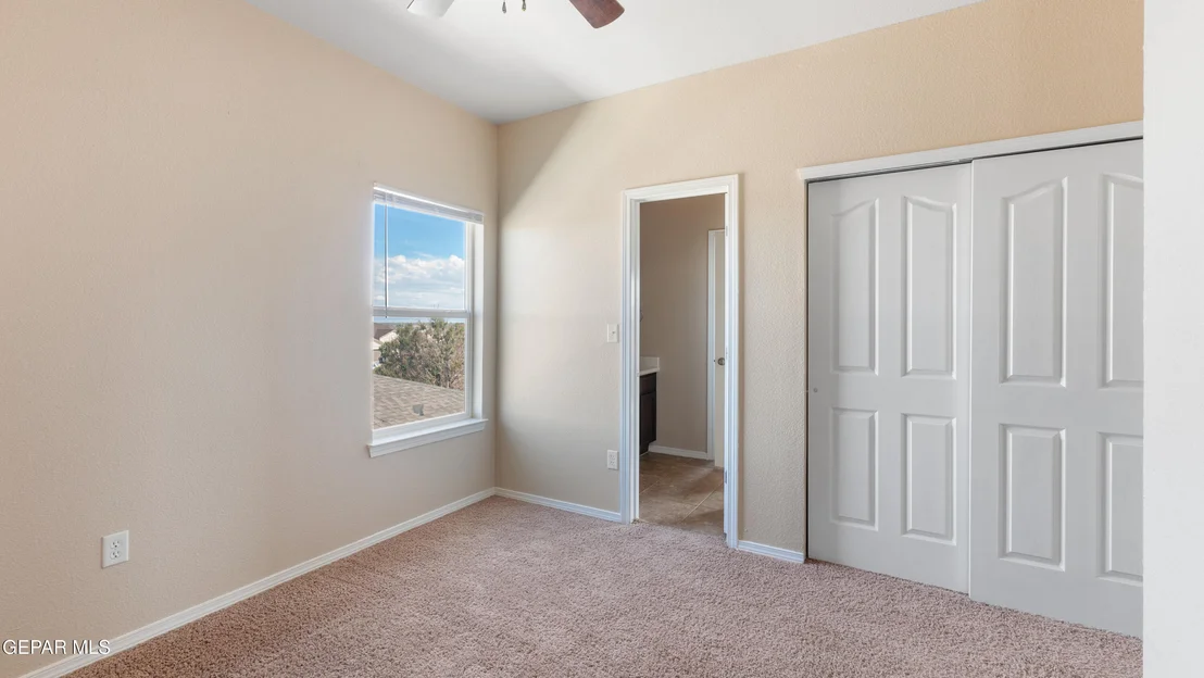 Photo of 5975 REDSTONE RIM Drive