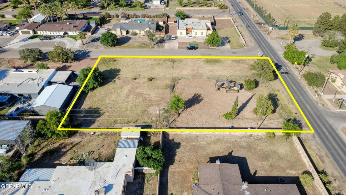 Photo of 425 W SUNSET Road